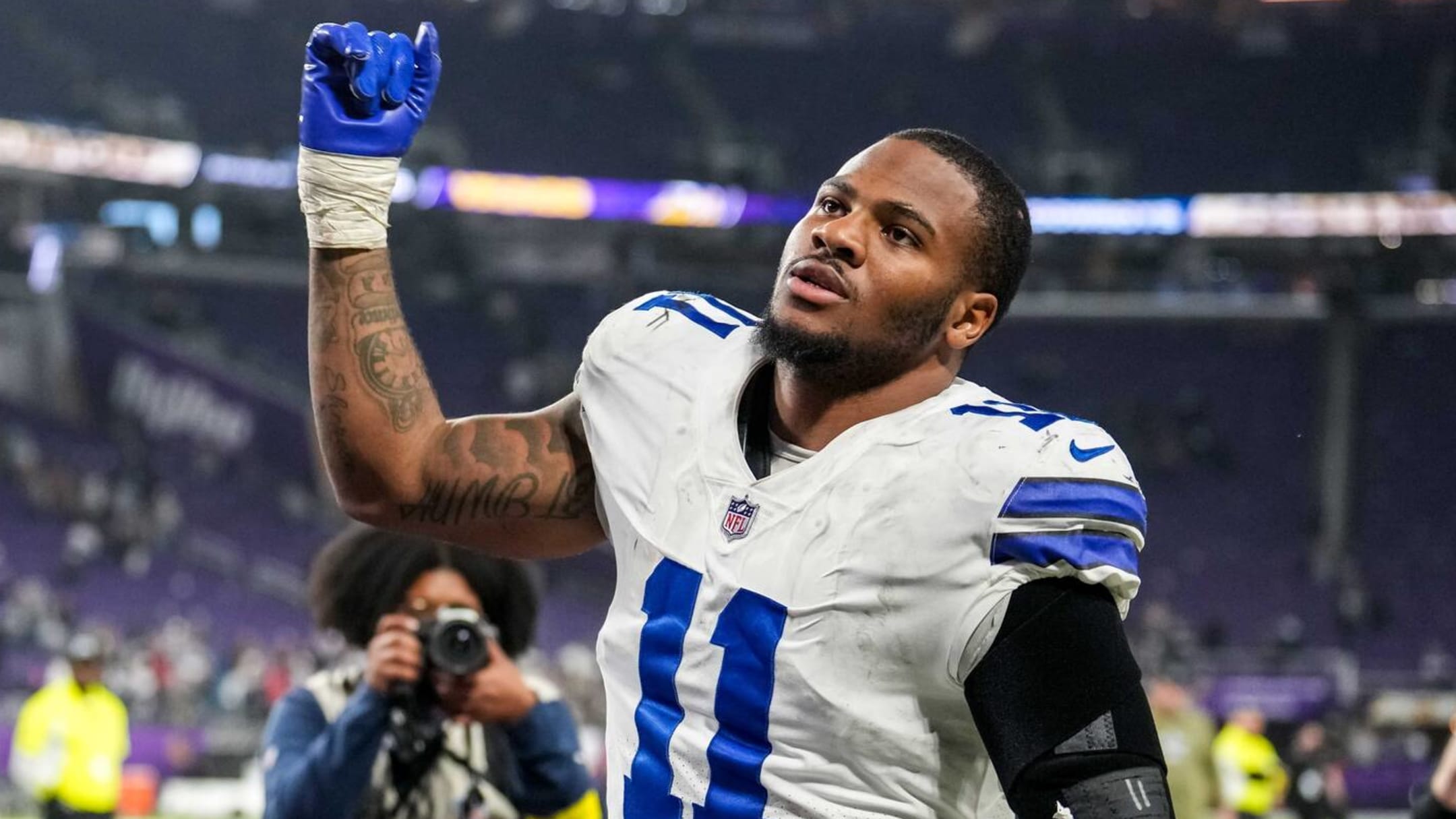 Cowboys star Micah Parsons caught wearing Philadelphia jersey, explains why  