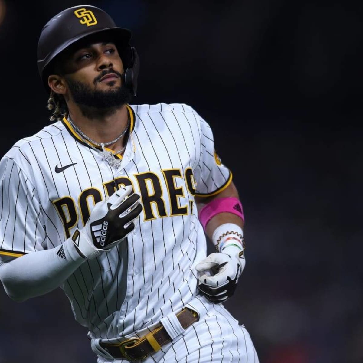 Padres' Fernando Tatis Jr. works out in center field - Los Angeles