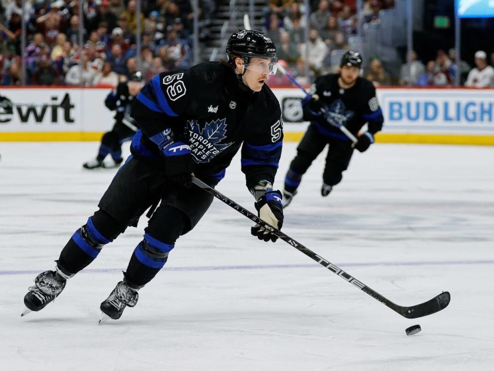 Tyler Bertuzzi records hat trick as Maple Leafs beat Avalanche 4-3