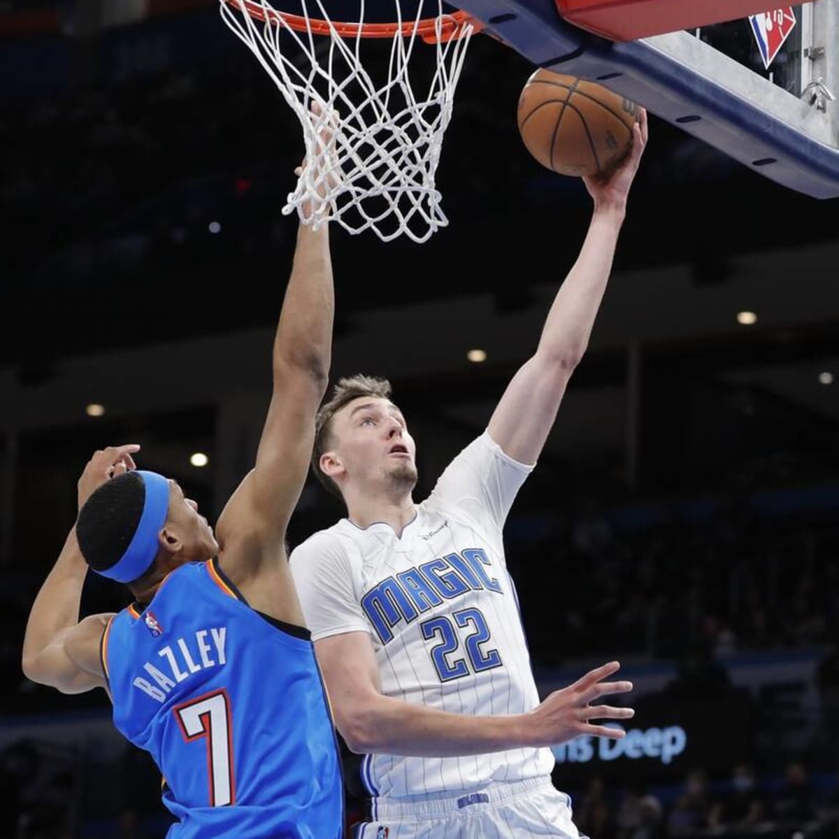 Orlando Magic forward Franz Wagner (22) defends Sacramento Kings