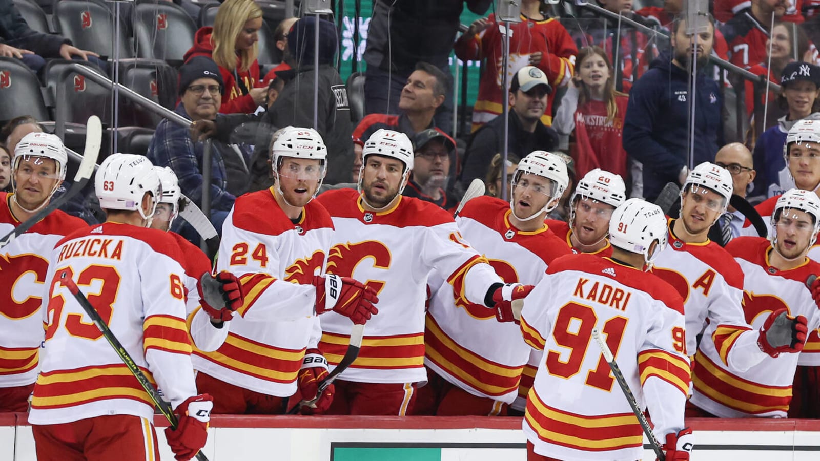 Trade-deadline primer for disappointing Calgary Flames | Yardbarker
