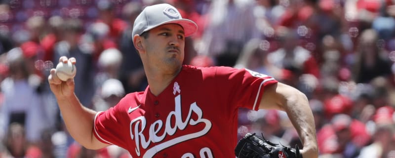 Reds place four on restricted list ahead of series in Toronto