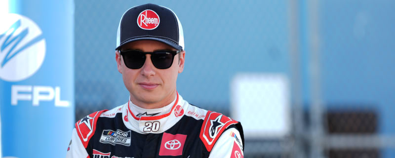 Watch: Bell spins in NASCAR playoff race, Truex suffers pit road penalty