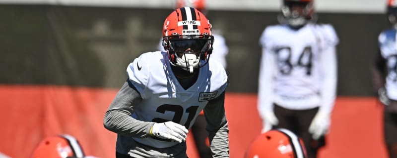 Browns-Steelers still on for Sunday despite COVID-19 concerns