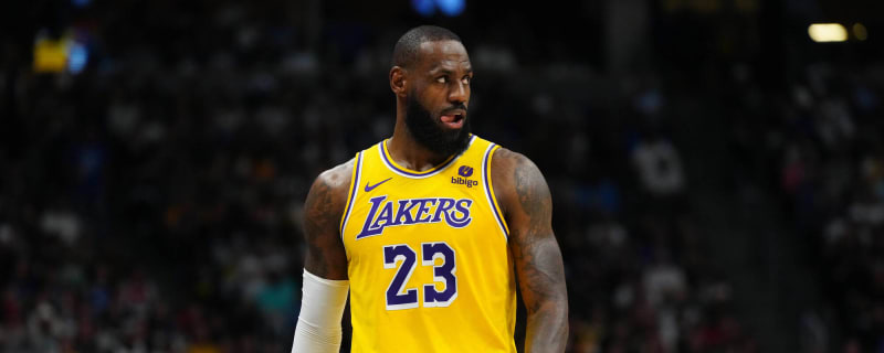 Report: LeBron James Impressed With Dan Hurley’s Offense, Hurley Informed UConn Players He Could Take Lakers Job