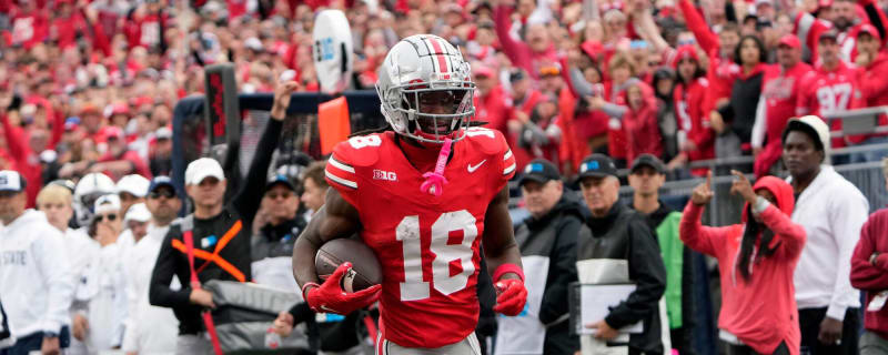 LeBron James reacts to Ohio State WR Marvin Harrison Jr. wearing