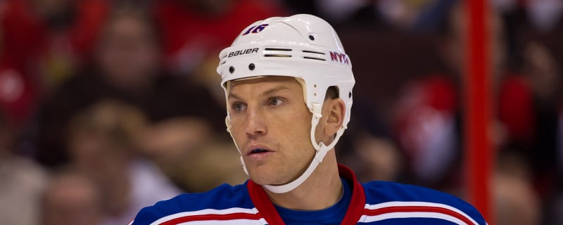 Sean Avery as GM of the Rangers: Paul Bissonnette opens the door