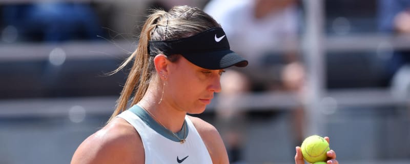 Paula Badosa jokingly reacts to Iga Swiatek’s comment on controlling tennis balls