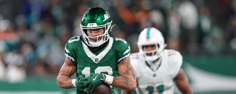 Jets make surprising move with Aaron Rodgers favorite