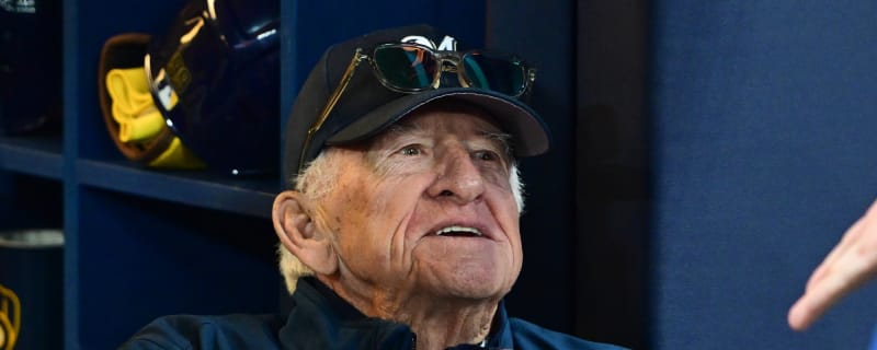 Brewers icon Bob Uecker passes away