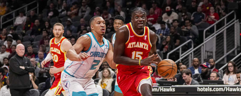 Report: Hawks expected to dangle Clint Capela on trade market