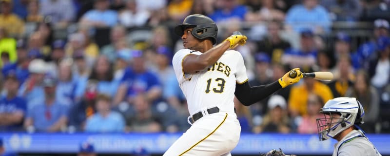 Jason Delay's Seventh-Inning Double Lifts Pirates Over Yankees 3-2