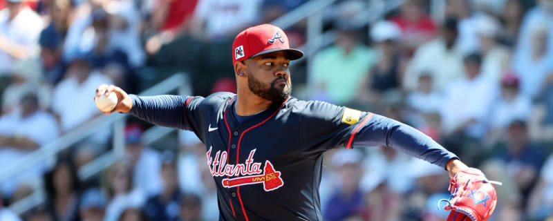 Braves provide grim update on the Reynaldo Lopez injury