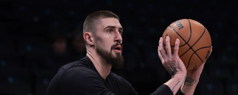 Kings Bringing Back Alex Len On One-Year Deal
