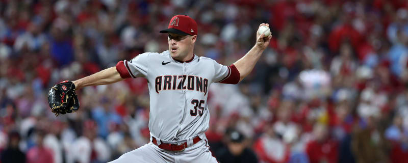 April 23, 2022: Joe Mantiply (35) of the Arizona Diamondbacks gets