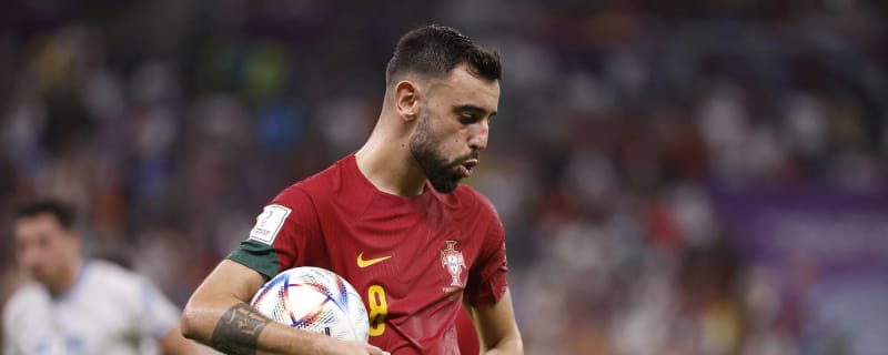 Manchester United players have doubts over Bruno Fernandes’ future