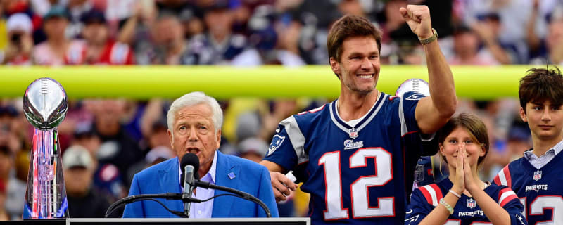 Andrew Schulz discloses everyone was briefed not to make any Robert Kraft jokes at the roast which is why Tom Brady got mad at Jeff Ross for massage joke