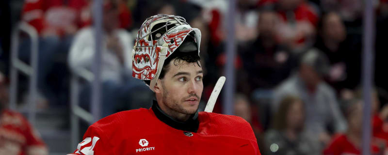 Team USA’s Alex Lyon leaves World Championship injured