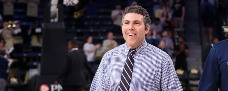 New UNLV coach adds four new faces to roster