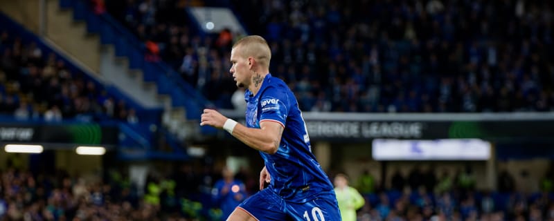 Chelsea looking to replace attacker if decision made this January transfer window