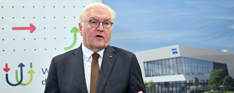 Jim Lampley Previews Tank-Martin & Benavidez-Gvozdyk For PPV.com