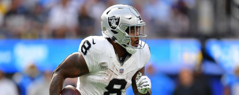 Josh Jacobs makes Raiders history, 'next level' play bringing teammates up  with him