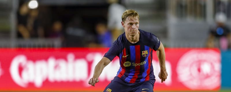 Man United clear favourites to sign Barcelona contract rebel