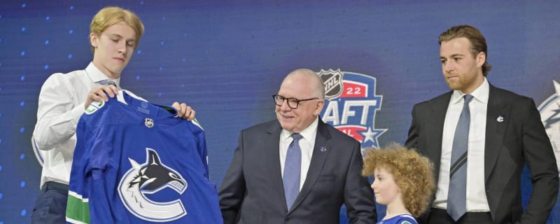 Canucks’ Jonathan Lekkerimaki to join AHL Abbotsford ahead of push to make Swedish World Championship team