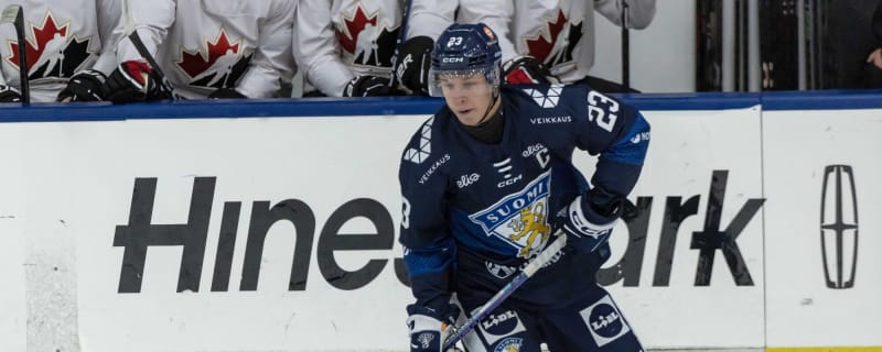 Red Wings Prospect Carrying Hot Hand, Wearing Heart on Stick