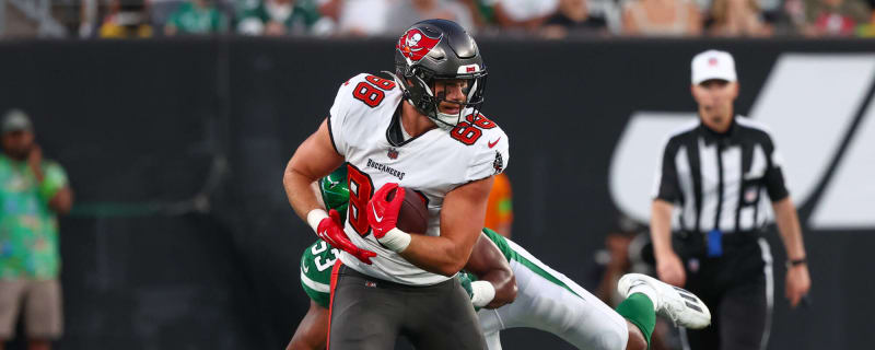 Chiefs Star Tight End Travis Kelce 'Big Fan' of Buccaneers Cade Otton - Tampa  Bay Buccaneers, BucsGameday