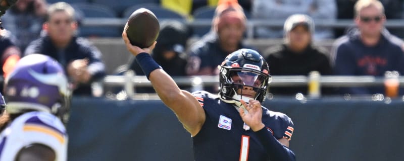 Chicago Bears' Justin Fields acknowledges 'terrible' performance after  posting career-worst 27.7 passer rating in win - ESPN