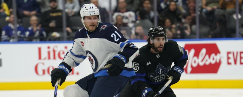 Jets recall Dominic Toninato, send Haydn Fleury to IR