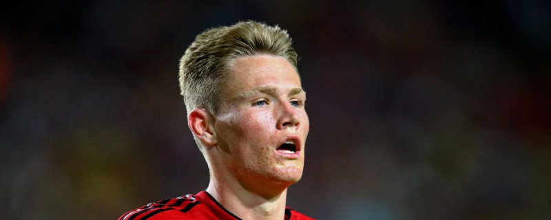 Teddy Sheringham singles out Manchester United star for praise after terrible season