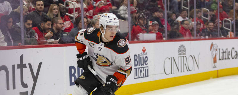 Ducks rookie center returning to ice earlier than expected