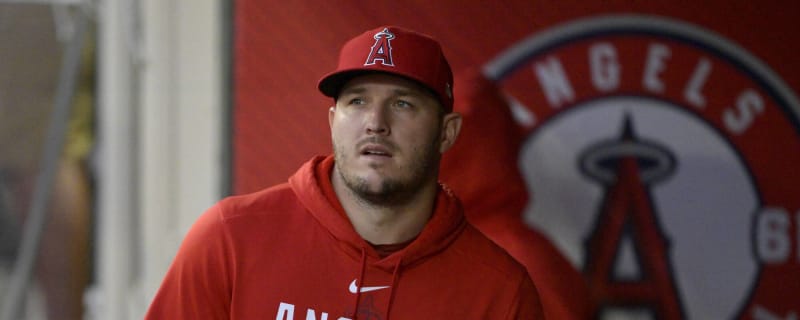 Mike Trout injury: Angels star lands on IL with left hamate bone fracture 