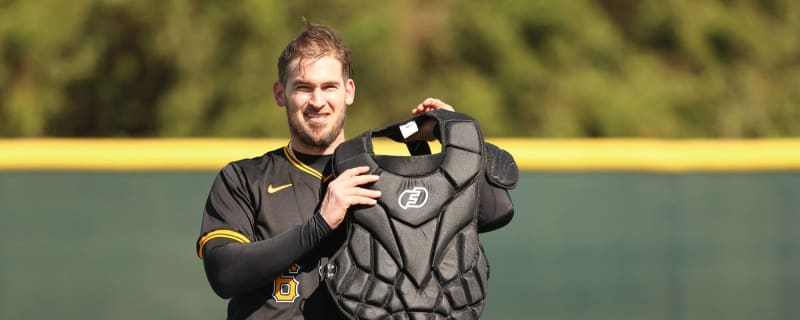 What Will Pirates Do Once Yasmani Grandal Returns?