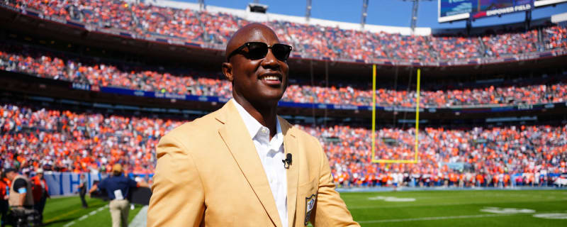 Cowboys great makes his endorsement for team's HC job