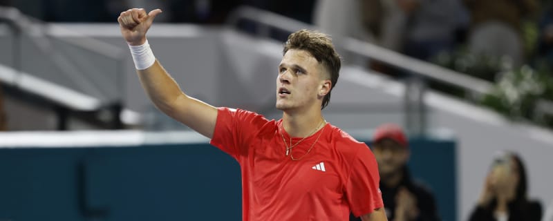 Jakub Mensik beats Djokovic and Federer feat at the Miami Open