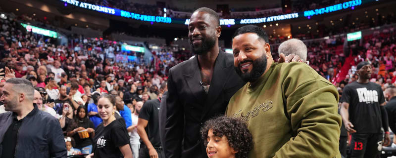 Michael Jordan Sent DJ Khaled Unbelievable 1-Of-23 'Bred' Air Jordan 1 Package