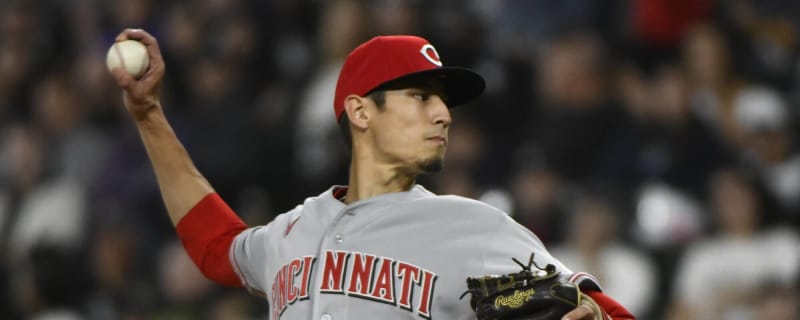 Cardinals place reliever on 15-day IL due to flexor strain