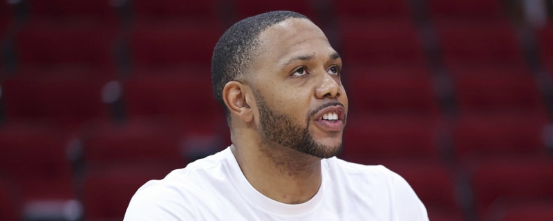 Eric Gordon Climbs in All-Time Three-Point Rankings
