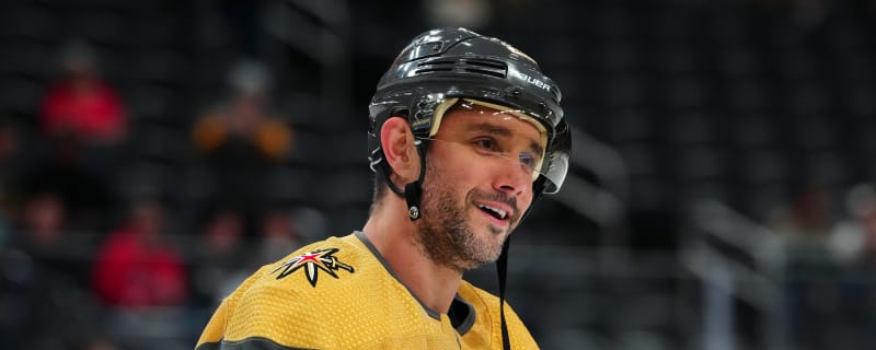 Former Vegas Golden Knight Alec Martinez Sign With the Chicago Blackhawks