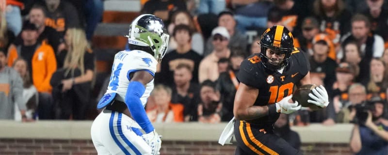 Former Notre Dame football standout looking for new home after spending just one year down in SEC country