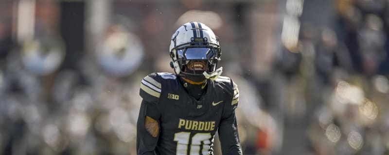Tennessee Vols reportedly trying to land transfer player that&#39;s committed to another program