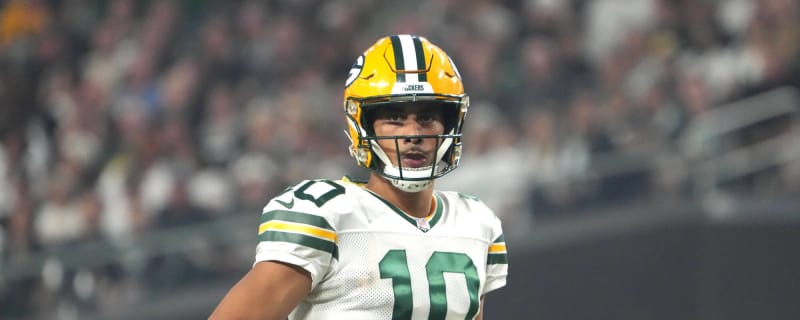 Aaron Rodgers Roasted Opposing Player In Last Night's Hard