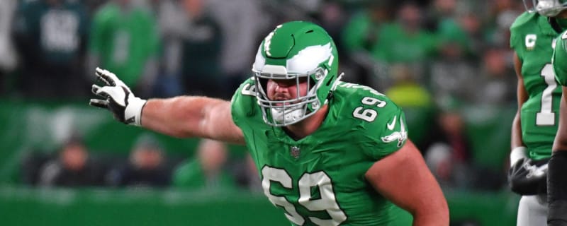 Eagles extend key offensive lineman