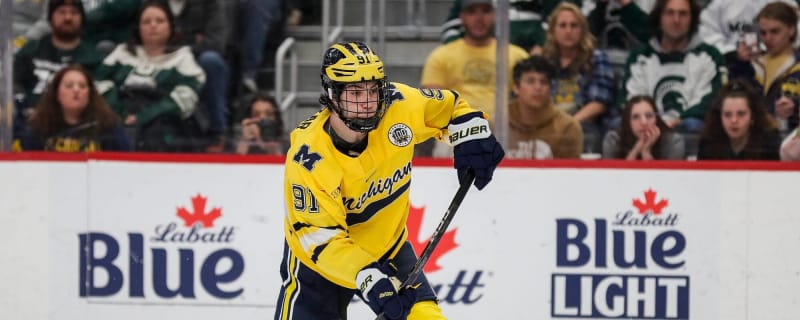 Blackhawks Prospects Frank Nazar, Oliver Moore Named Big Ten Stars of the Week