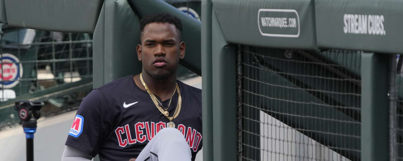 Guardians recall infielder for MLB debut