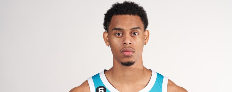 Hornets sign Jaylen Sims to 10-day contract