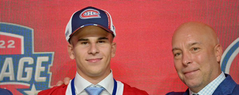 Kent Hughes Just Got the Chance to Easily Acquire His Tough Fourth-Line Player in Austin Watson